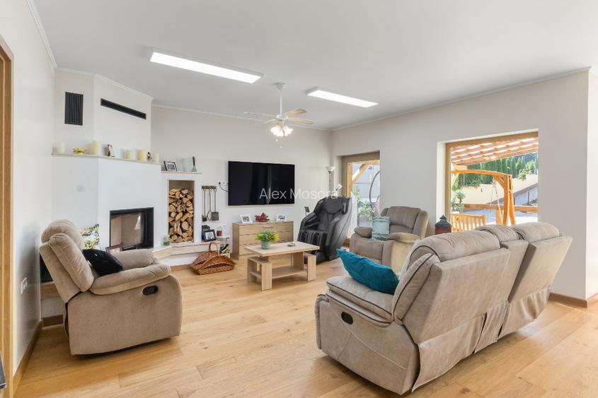 Casă premium de vânzare – Strada Podei, Sighișoara  Descoperă o proprietate deos - 2