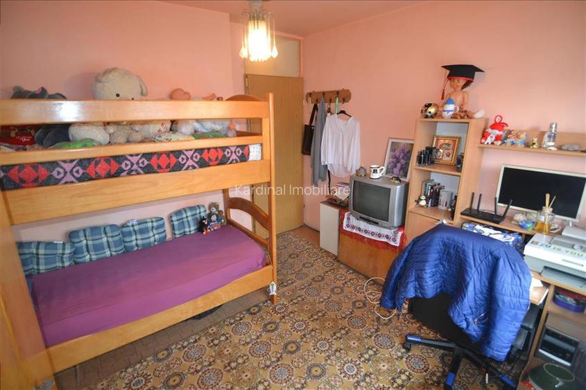 Apartament 3 camere,2 bai,zona Judetean - 5