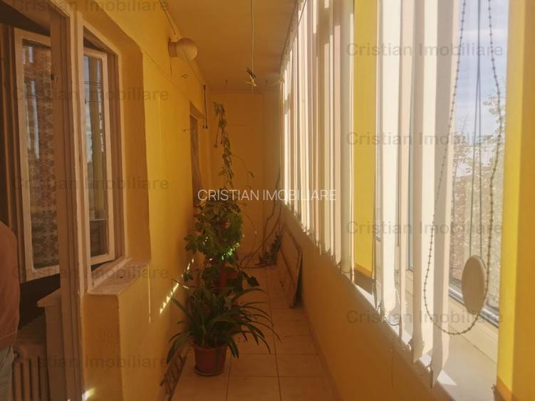 Scolilor 3 cam 70mp conf.1 Decomandat Mobilat utilat , balcon 7m - 8