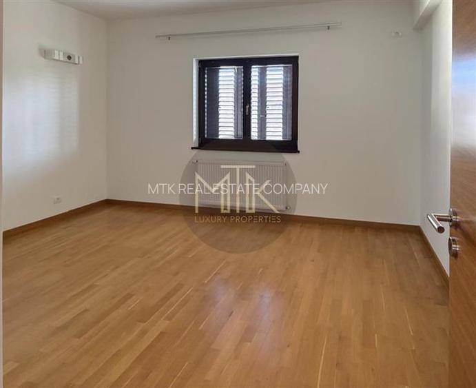 Vila Exclusivista cu piscina 10 camere I Erou Iancu Nicolae - Baneasa Zoo - 19