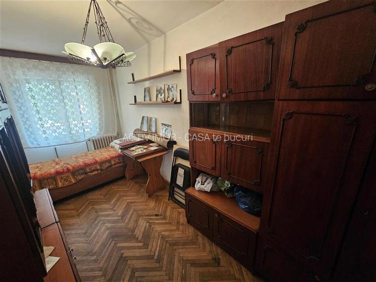 Resita, 4 Cam. Cf. 1, Mobilat+Utilat, Micro 2 - 30