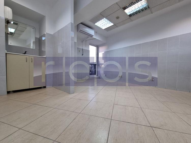 VANZARE SPATIU COMERCIAL | 15 CAMERE | ZONA UNIRII - 72
