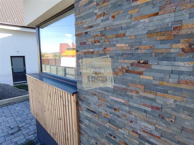 Casa moderna 5 camere teren 490 mp terasa acopertia in Cristian - 11