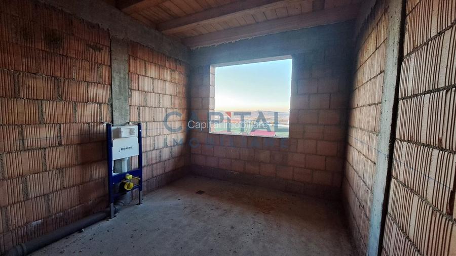 Casa cu garaj, zona Planoare - 14