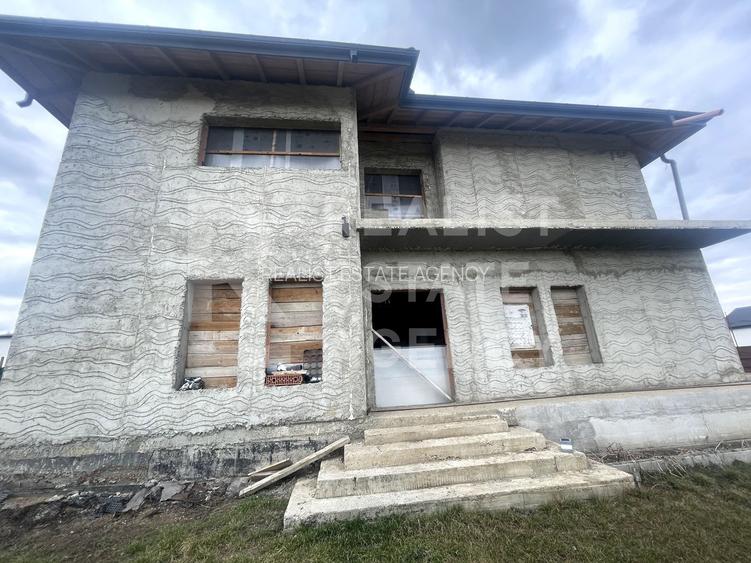 Casă P+E de vânzare Miroslava, Iași – 4 dormitoare, teren 458 mp - 3