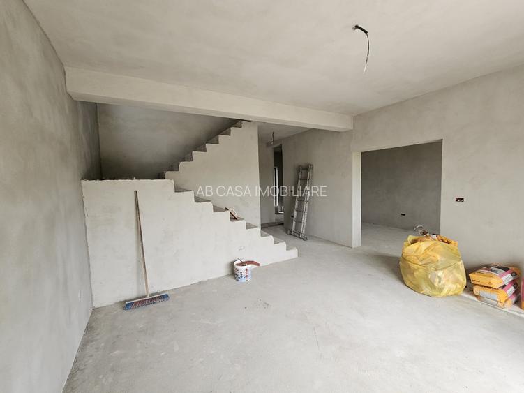 Duplex nou, P+M, 1 apartament la cheie, 1 la alb, Moșnița Nouă, comision 0% - 5