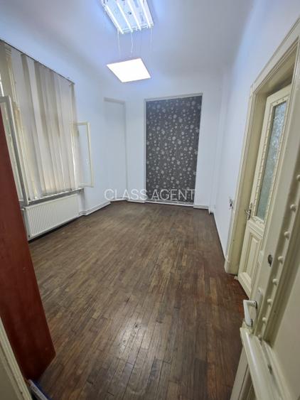 Vanzare 4 camere in vila Dacia - 6