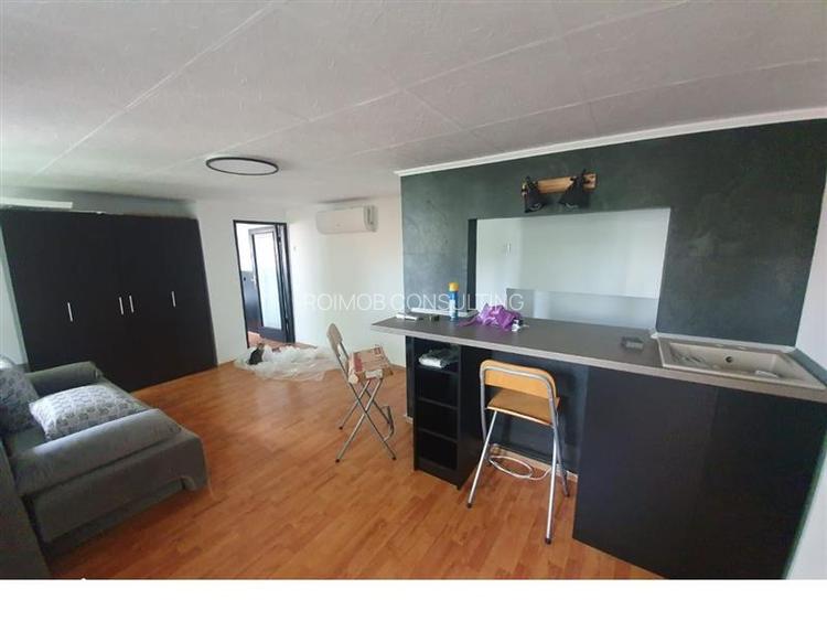 Apartament 3 camere in vila etajul 1+2 camere amenajate la mansarda, zona Emines - 9