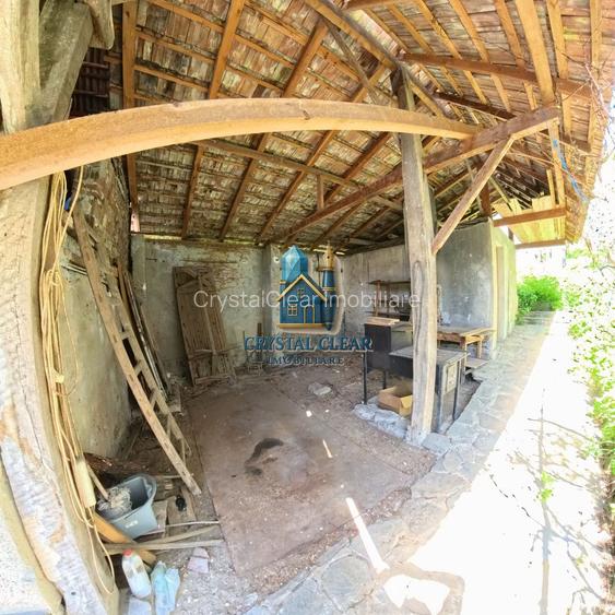 Casă 2 camere + teren 1700 mp - zona Platoul Cornești, str. Trebely - 19