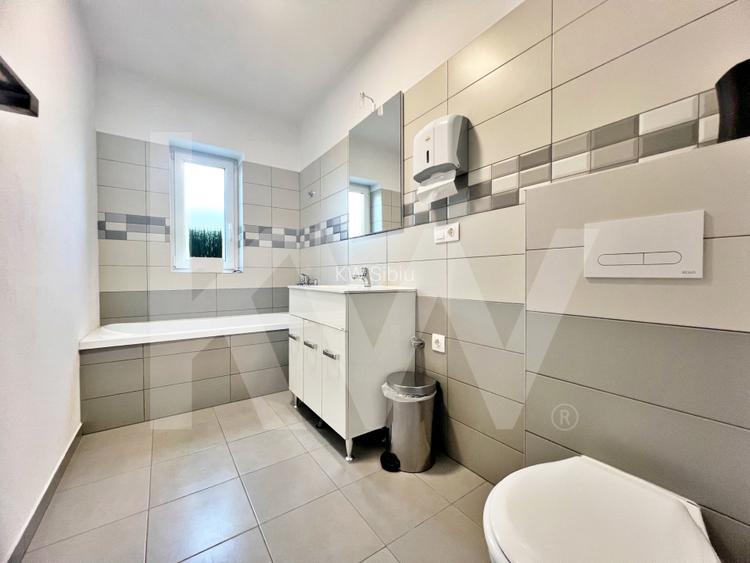 Casa mare cu teren generos – perfect impartita pentru birouri sau 4 apartamente - 23