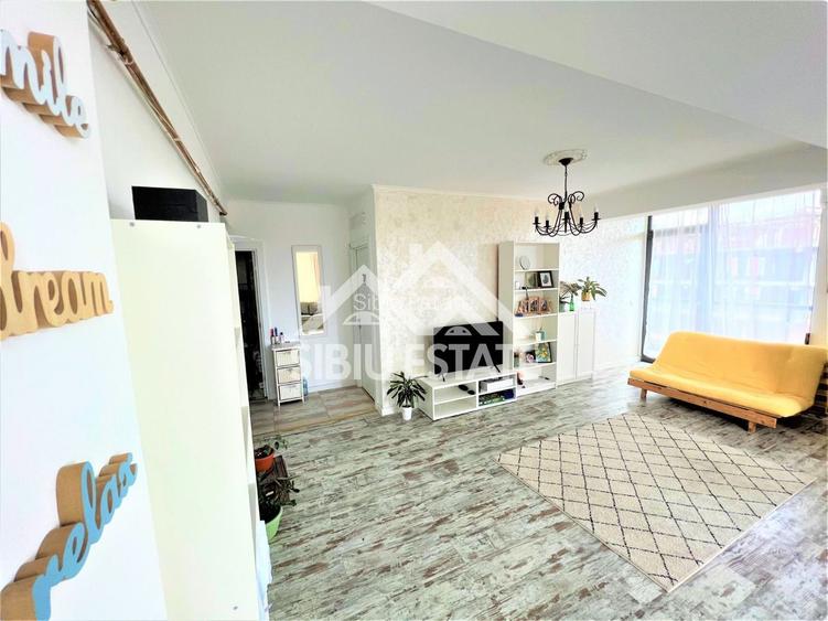 Apartament de vanzare cu 3 camere, suprafata.utila 70mp. - 12