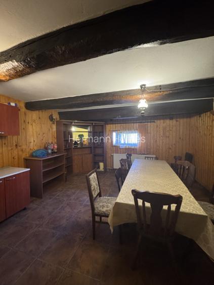 Casa de inchiriat - 280 mp - curte - central - Cisnadioara  - 3