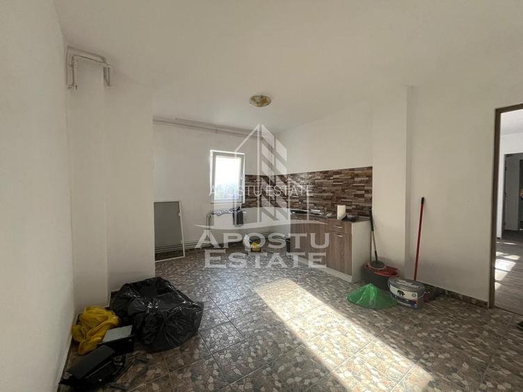 Apartament 2 camere, semidecomandat, renovat, zona Girocului - 4