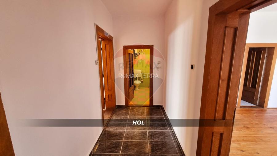 Casă / Vilă cu 5 camere de vânzare în zona Orasul Vechi - 14