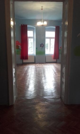 Casa deosebita zona centrala si linistita  - 5