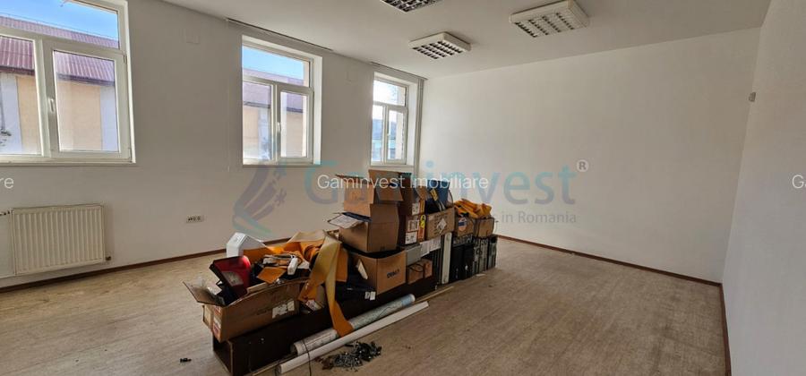 Cladire mixta - birouri si spatii depozitare - atelier, in zona Clujului, Oradea - 10