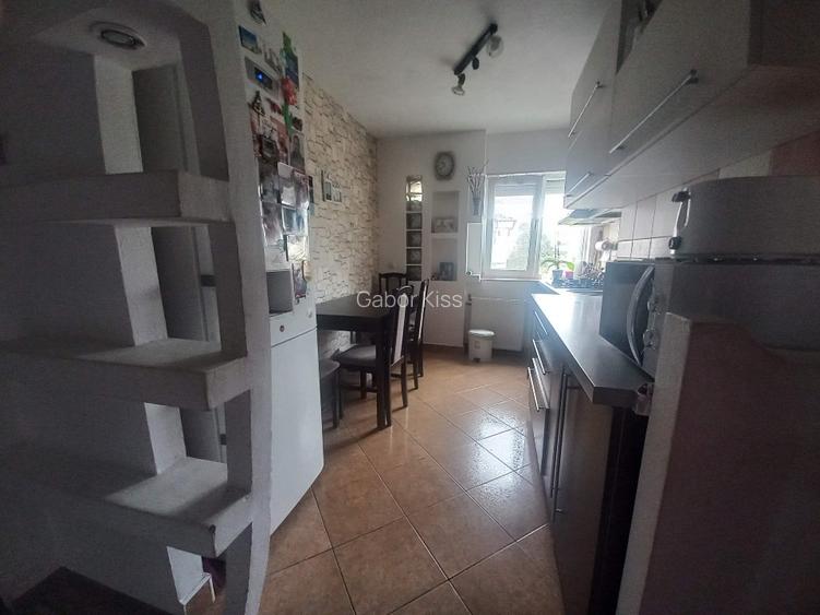 Vand apartament 2 camere tip x mare - 10