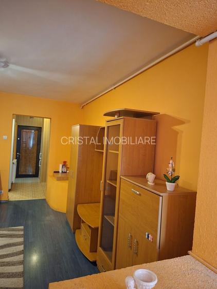 Garsoniera decomandata, pet friendly, centrala proprie, metrou 5 min, mobilata - 5