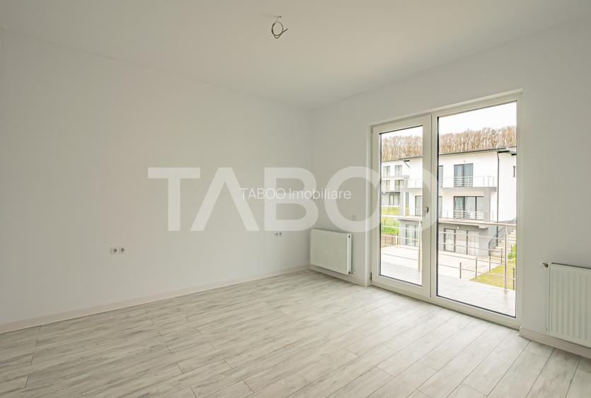 Casa individuala de vanzare 177 mpu 5 camere garaj 3 terase 2 bai - 32