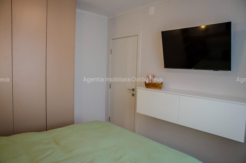 Inchiriez apartament 3 camere decomanda in Deva, zona I. Maniu in L-uri, etaj 6, - 5