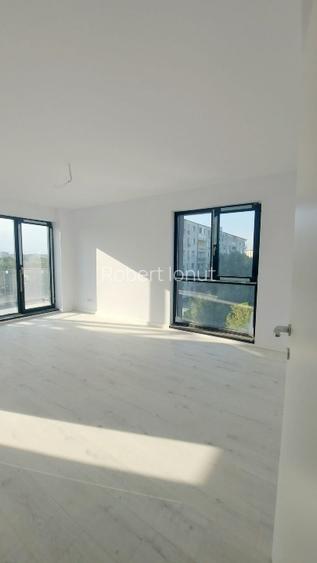 MUTARE IMEDIATA - 3 CAMERE 2 BAI 2 BALCOANE - 89 MP -  Sector 3 - 5