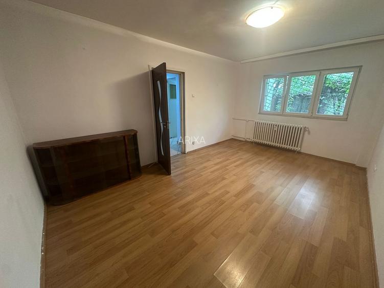 2 Camere Parter din 8 bloc 1982 Ideal Birou Firma Bloc Izolat Mosilor - 9