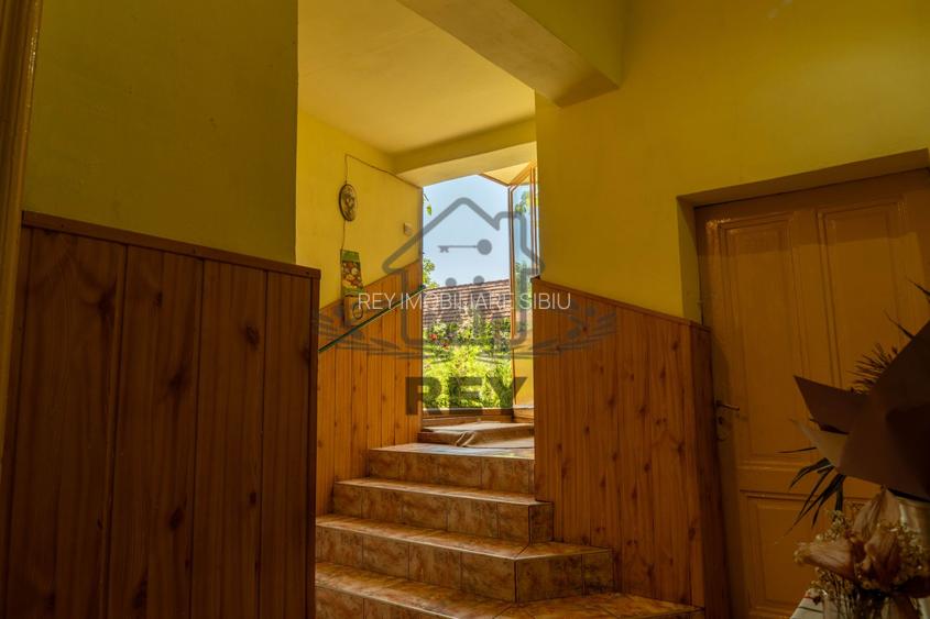 Se vinde casă single / 950 mp teren / Sibiu Str. Ecaterina Teodoroiu - 28