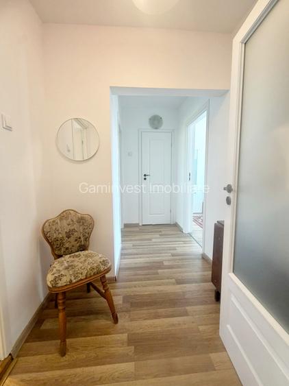 Apartament cu 3 camere de inchiriat in Oradea, Piata Cetatii - 6