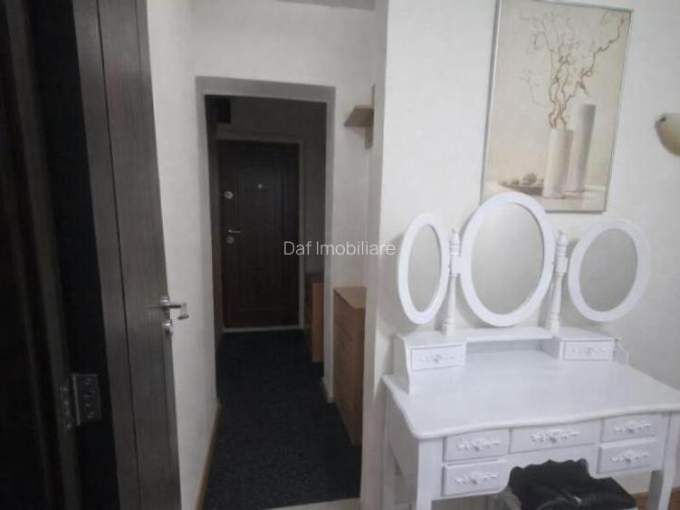 59900 euro - garsoniera -32mp - 1min metrou - 8