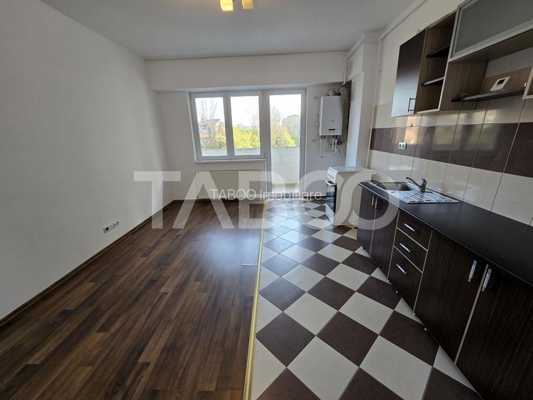 Apartament 2 camere etaj 2 balcon lift Doamna Stanca Sibiu Comision 0 - 14