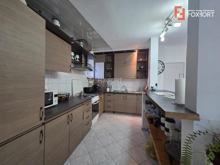 194 mp apartament de lux + 195 mp curte individuala, zona Centrala, Arad - 15