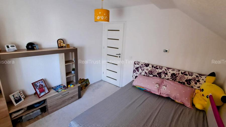 Casa individuală P+M, zonă liniștită, în Vatra veche a satului - 15