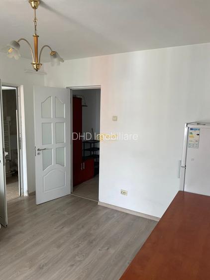 Apartament 3 camere, zona Podu Ros. - 7