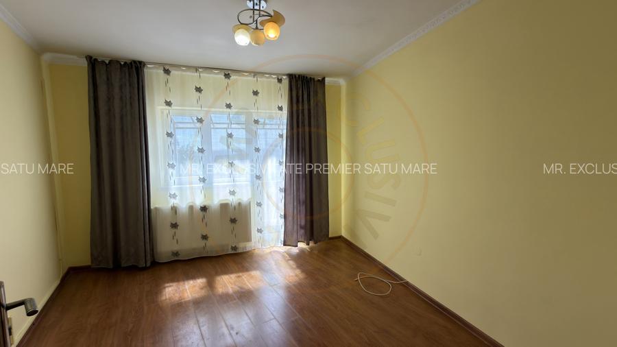 Vânzare Apartament 3 camere Etaj IV, MV1 - Str. Crinului 3 - Carei - 5
