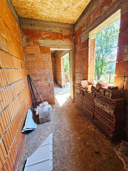 Casă la roșu cu 4 camere, 122 mp utili, teren 465 mp – Băicoi - 45