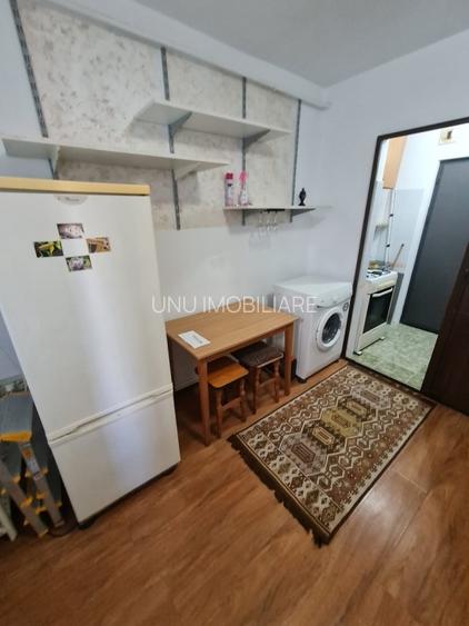 Garsoniera - zona Canta - Intersectia cu bariera Comat - 2