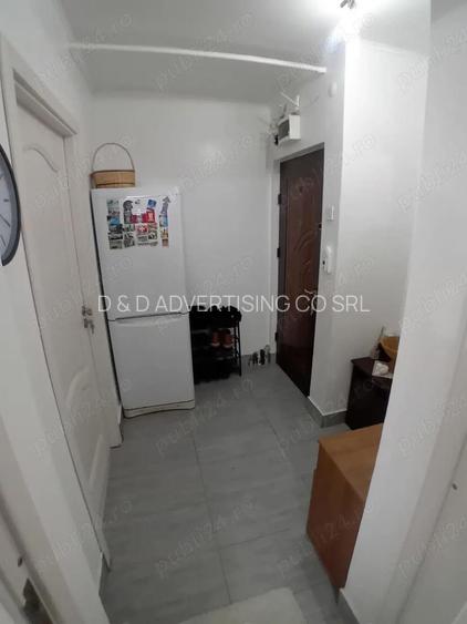 Banu Maracine - 5 minute autobuz - MODERN - 10