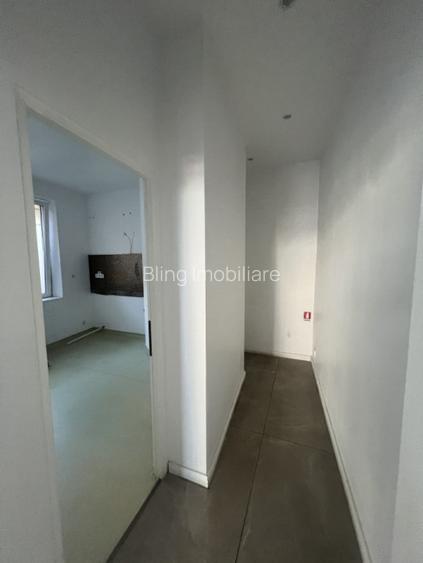 Spatiu de vanzare la strada  , 50 mp , 21 Decembrie  - 7