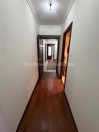 Vanzare apartament 4 camere, Nodrului, 180mp, la 1 minut de parc - 10