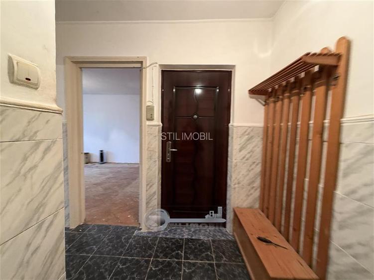 1 CAM NICOLINA DECOMANDAT - 8