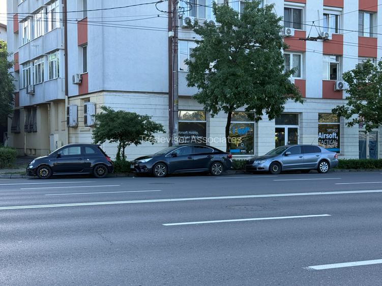 Spațiu Comercial Griviței–199 mp | Vitrină Stradală | Înălțime 5 m | Acces spate - 10