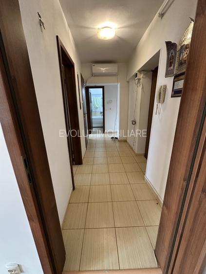 Mircea Cel Batran Md Vedere la Parc 2 camere etaj 3 - 4