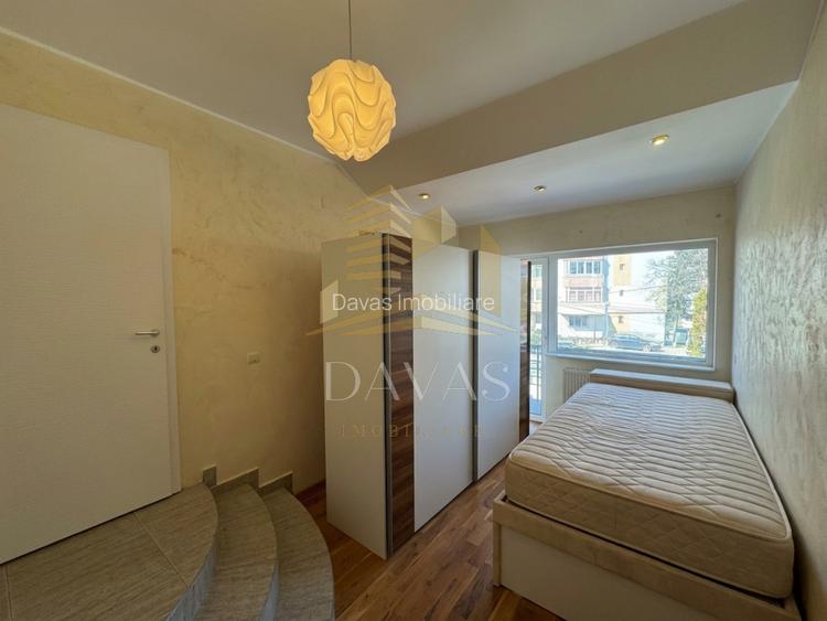 Vilā individuală 7 camere | 320mp | 740mp teren + Garaj inclus in preț | Zorilor - 12