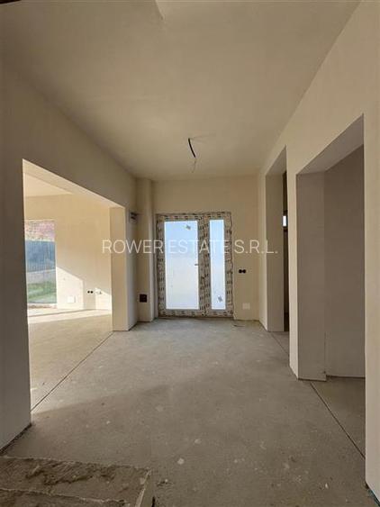 Casa Unifamiliala  Parter + Etaj , situata in Floresti! - 5