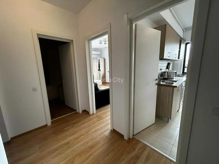 Garsoniera spatioasă de închiriat în zona Grand Arena - 6