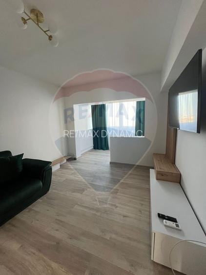 Apartament cu 4 camere de închiriat în zona Polivalenta - 13