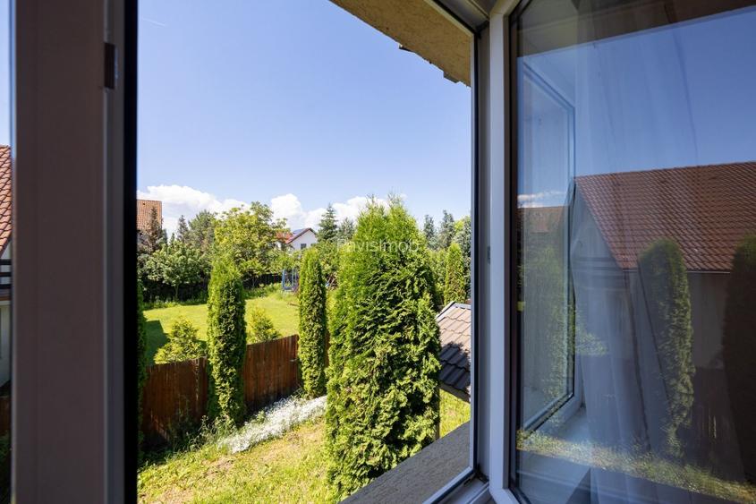 Casă Individuală - Spațioasă de Vânzare în Cristian - 32