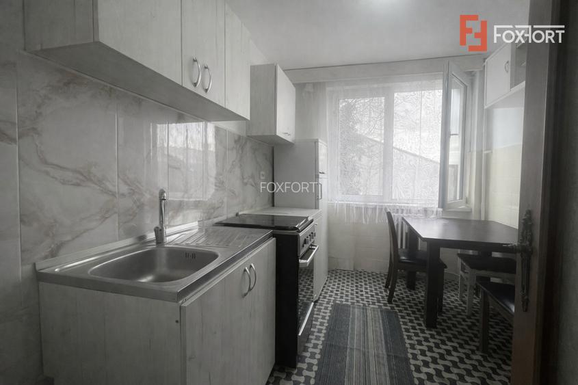 Apartament cu 2 camere, etaj 3, zona Podgoria - Arad - 4