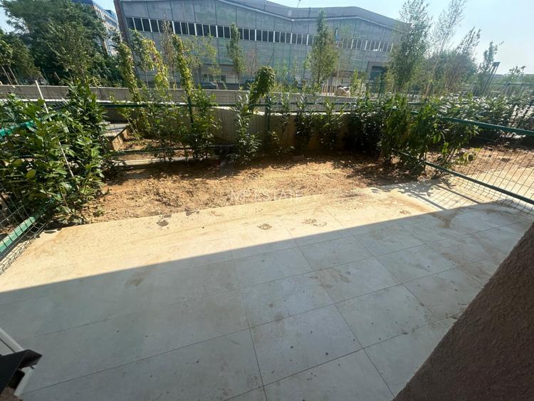 Garsoniera cu Gradina / Hils Republica / 500 m  Metrou / Comision 0%  - 7