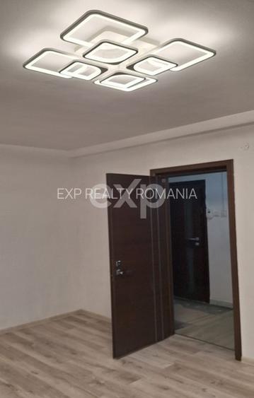 De vânzare apartament 2 camere, - Constanța - centru - B-dul Ferdinand, et 5/8 - 4